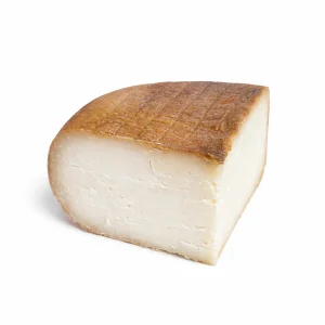 cuarto pieza queso curado Mahon-Menorca